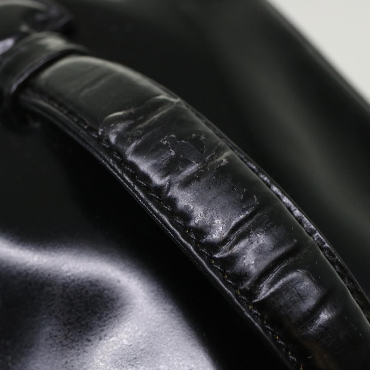 CHANEL Vanity Cosmetic Pouch Patent leather Black CC Auth bs6857