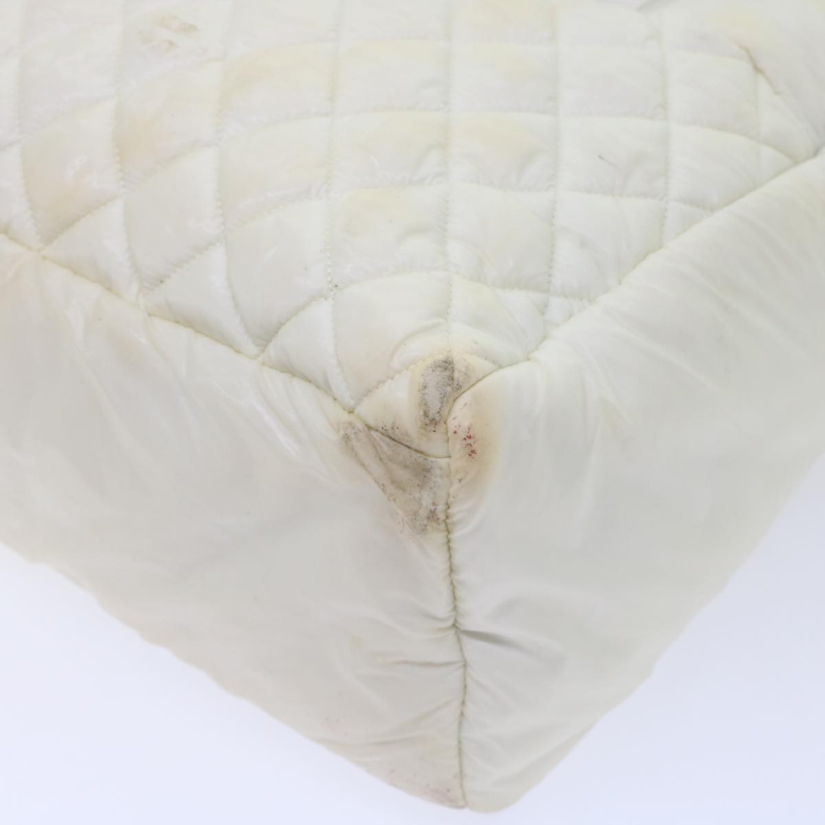 CHANEL Coco Cocoon Hand Bag Patent Leather White CC Auth bs6942