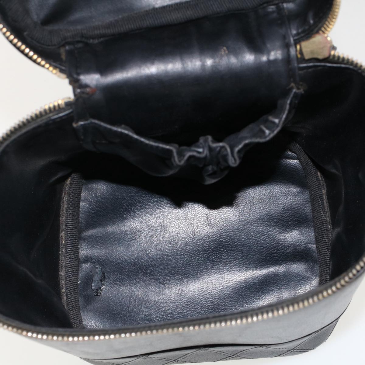 CHANEL Bicolole Vanity Cosmetic Pouch Leather Black CC  bs7241