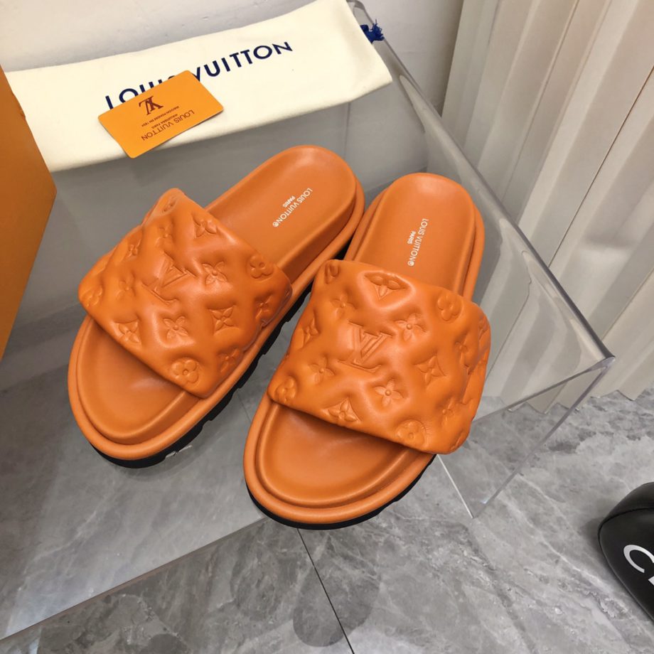 louis vuitton Women's Pool Pillow Flat Comfort Mule Orange For Women LV