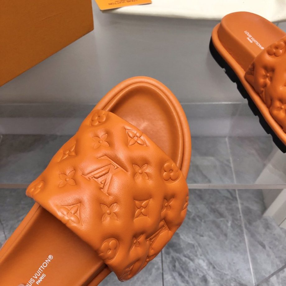 louis vuitton Women's Pool Pillow Flat Comfort Mule Orange For Women LV