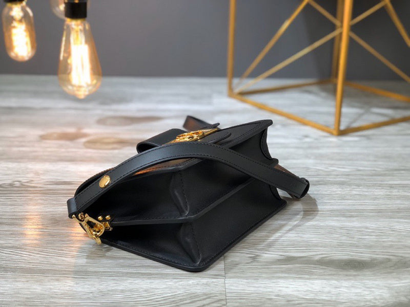 Louis Vuitton Luxury Bags 1829