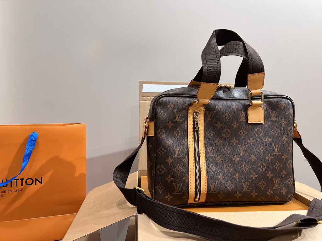 Luxury Bags Louis Vuitton  772
