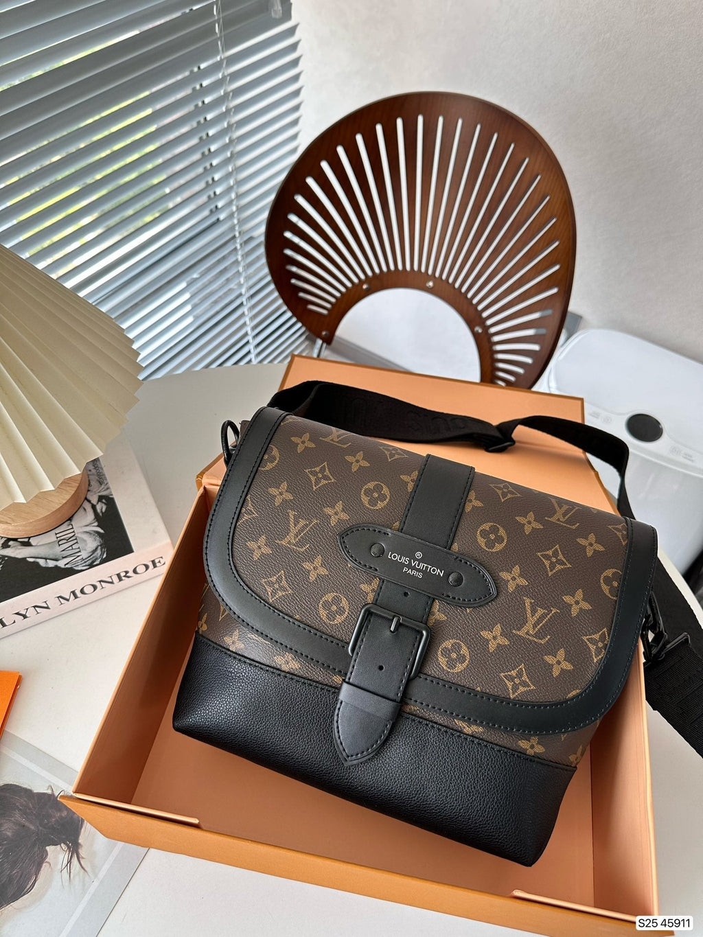 Luxury Bags Louis Vuitton  840