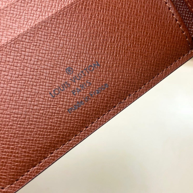 Louis Vuitton Luxury Bags 2414