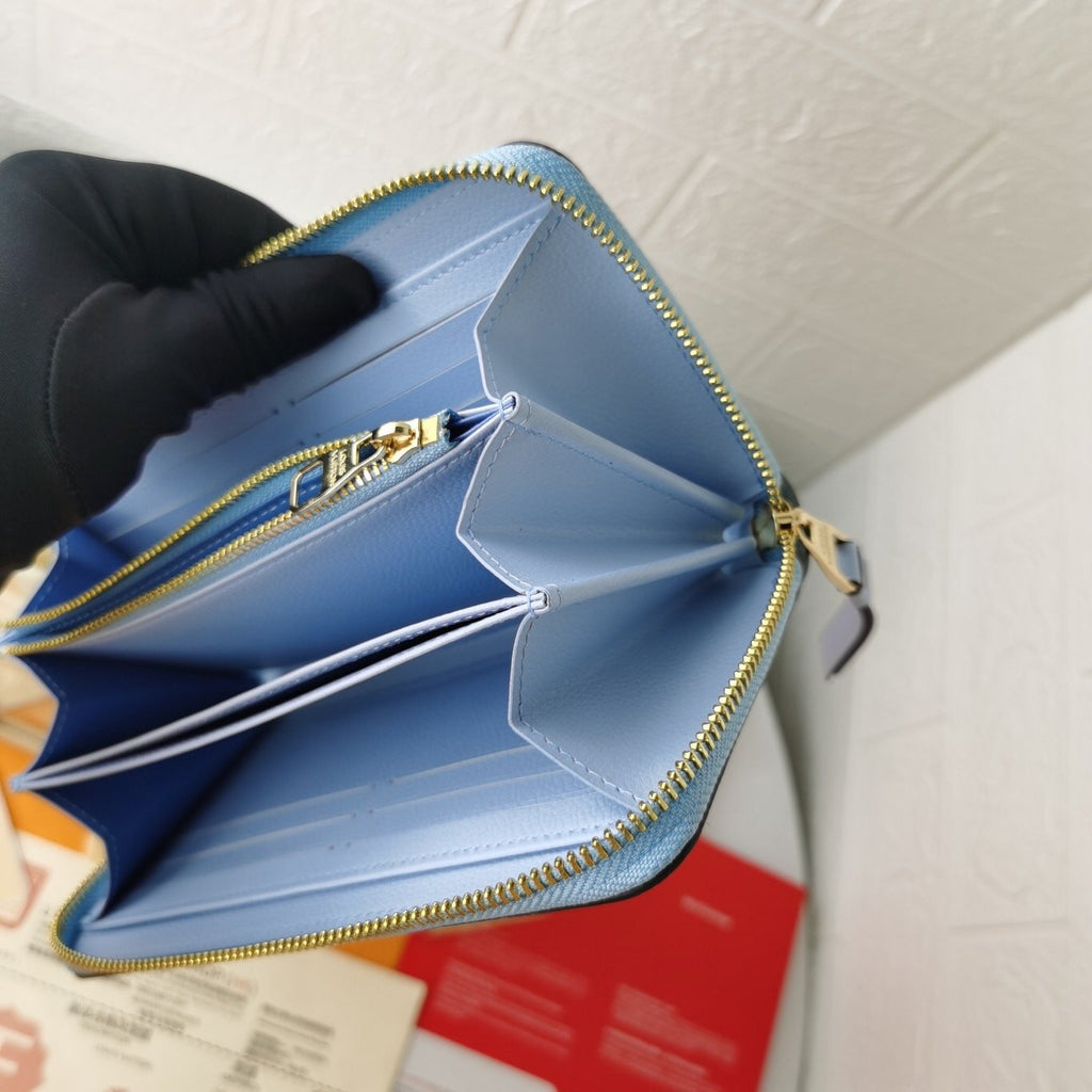 Designer Wallet louis vuitton 109