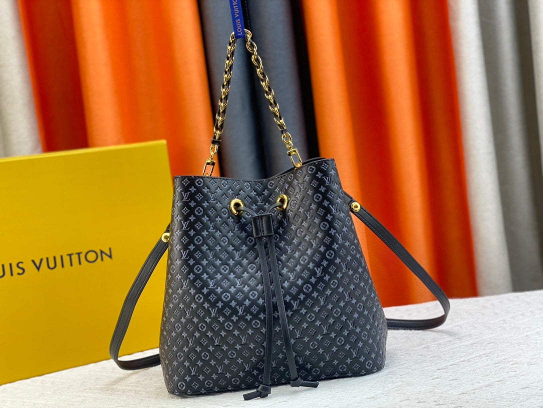 Luxury Bags Louis Vuitton  873