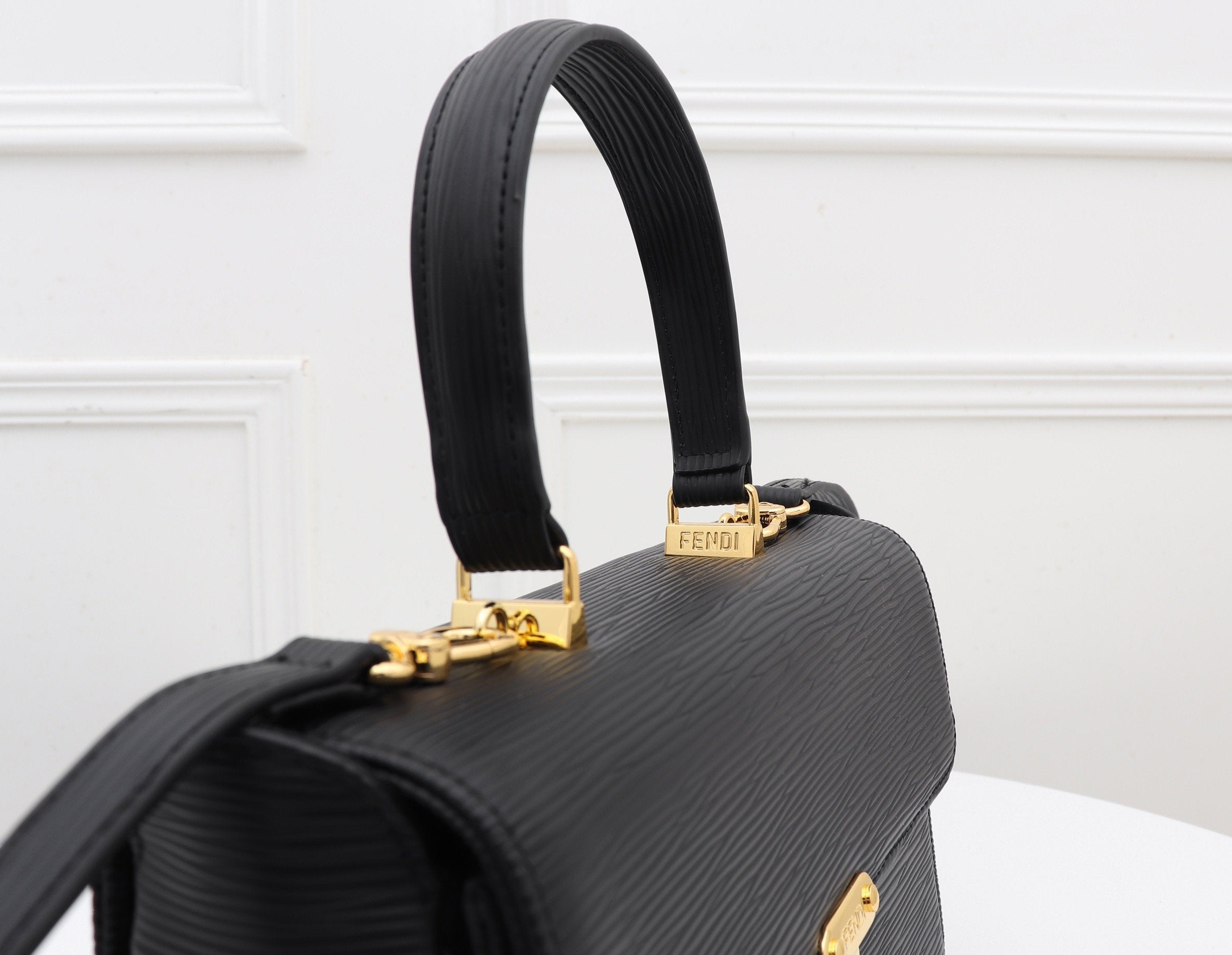 Designer Handbags Fendi 091