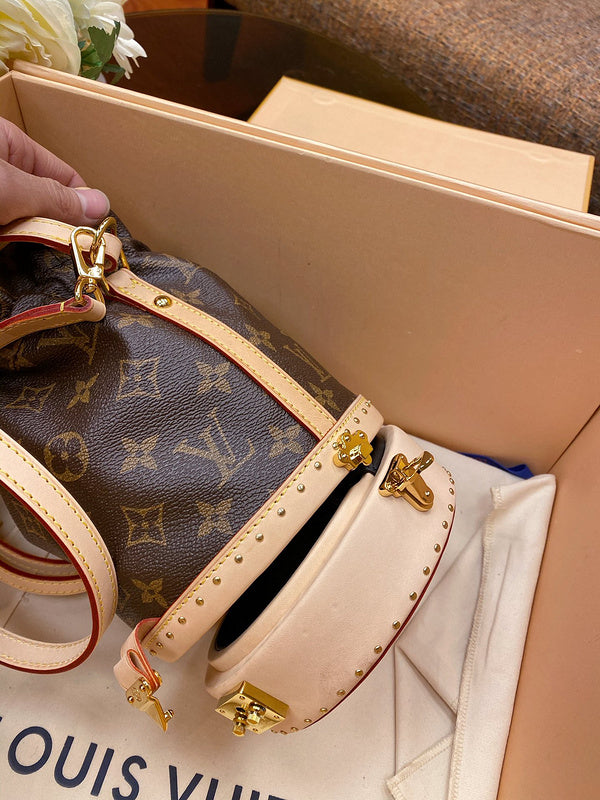 Louis Vuitton Luxury Bags 2698