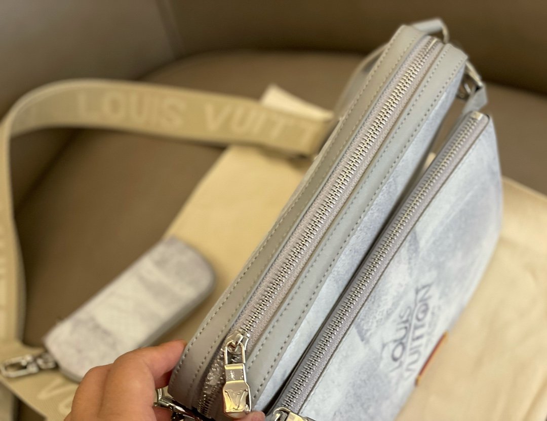 Designer Handbags louis vuitton 518