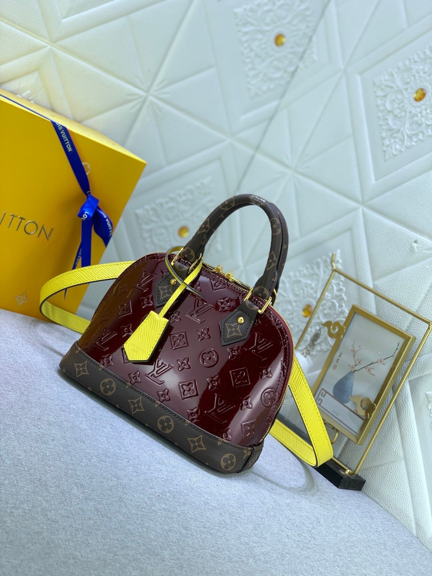 Luxury Bags Louis Vuitton  837