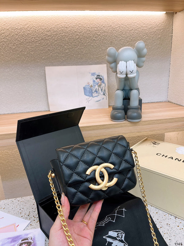 aura-bags - Chanel Bags - 7026