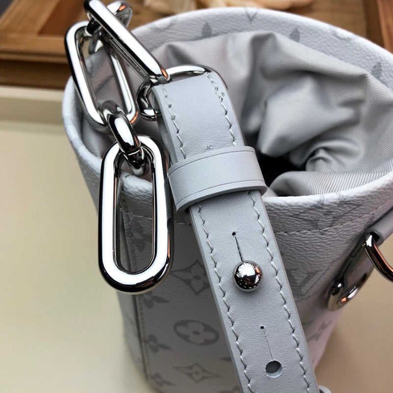 Louis Vuitton Luxury Bags 1995