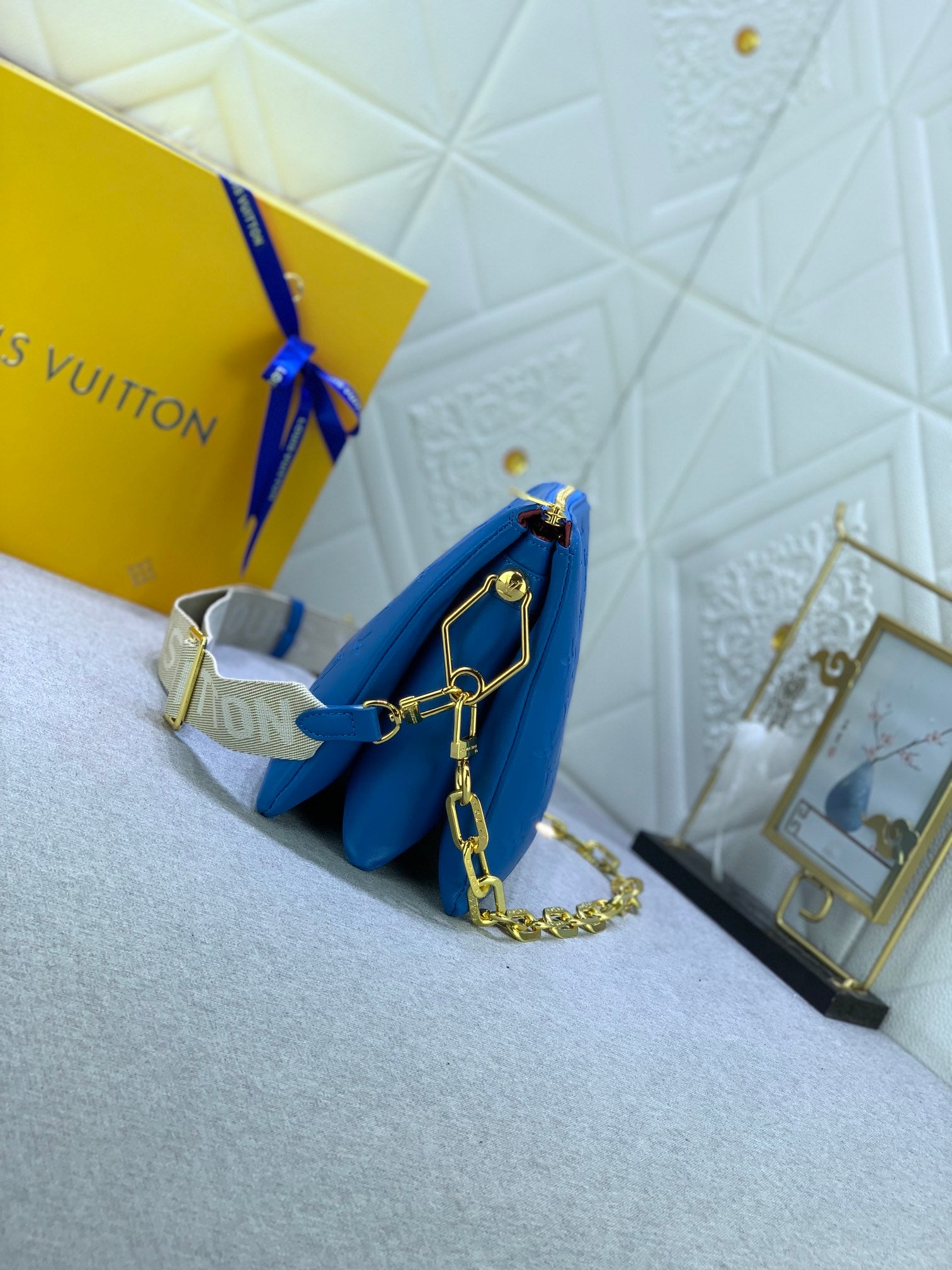 Luxury Bags Louis Vuitton  878
