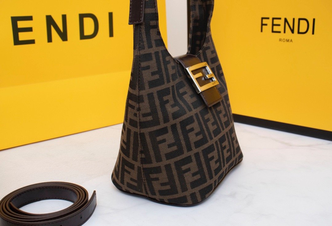 Designer Handbags Fendi 018
