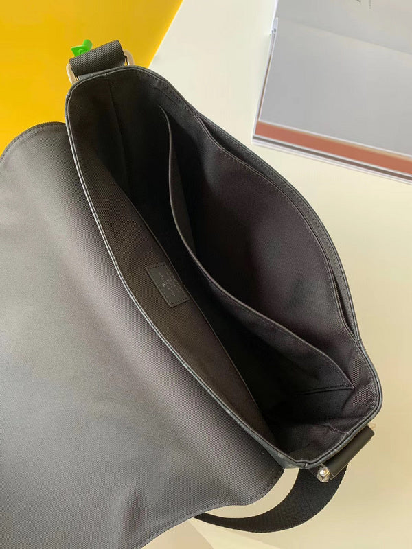 Louis Vuitton Luxury Bags 2563