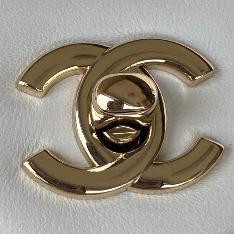 aura-bags - Chanel Bags - 7614