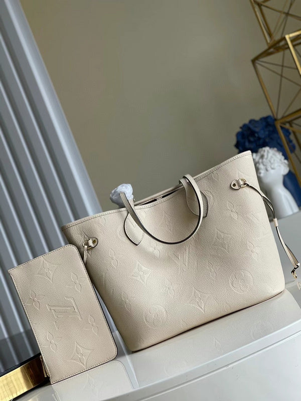 Louis Vuitton Luxury Bags 2530