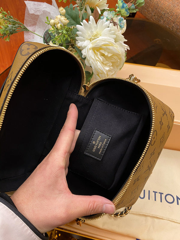 Louis Vuitton Luxury Bags 2670