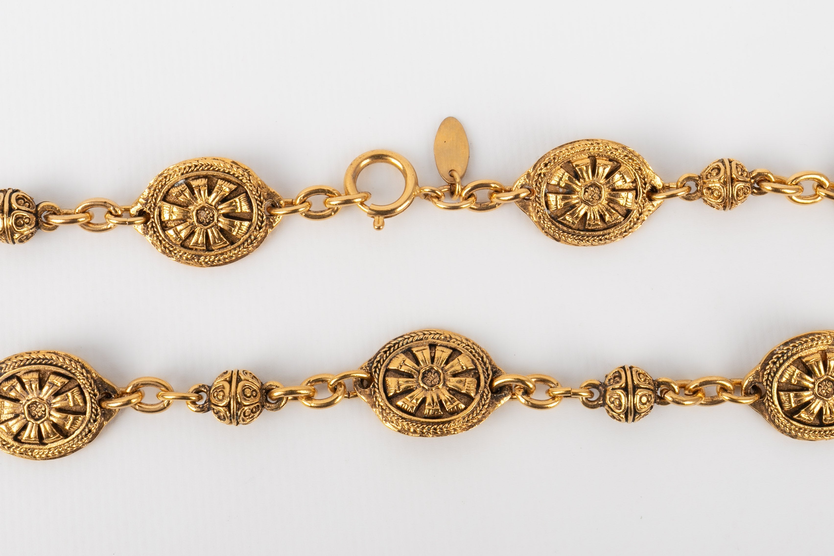Collier dor�� Chanel 1980s