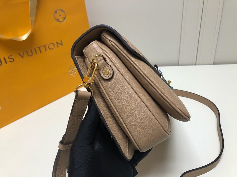 Louis Vuitton Luxury Bags 2073