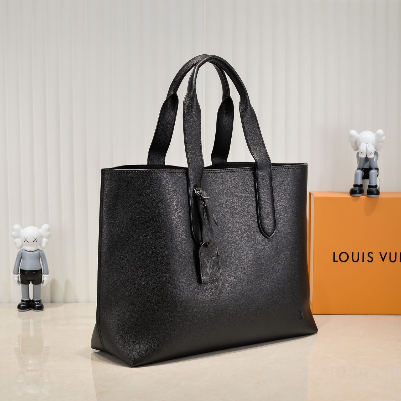 Luxury Bags Louis Vuitton  803