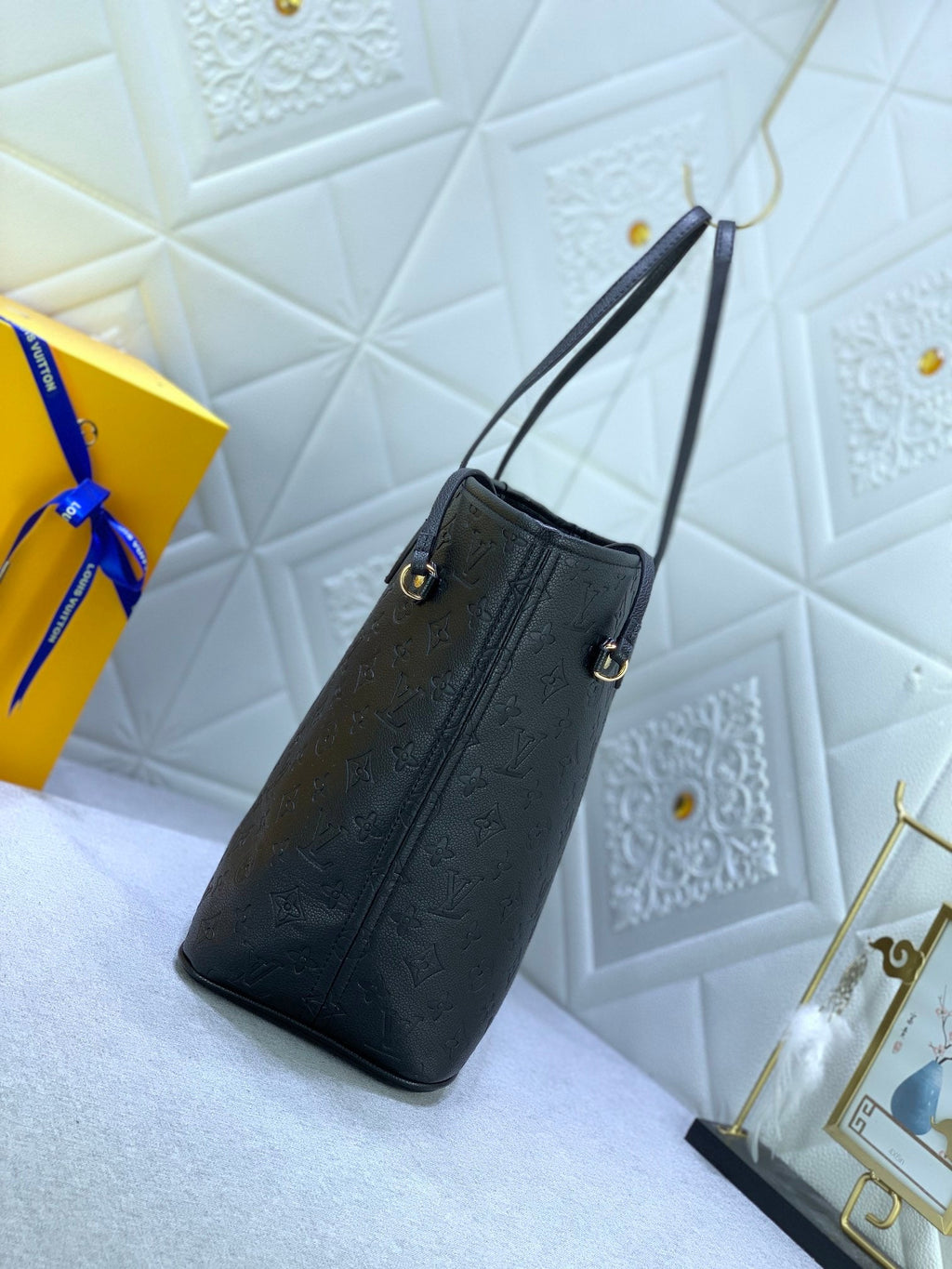 Luxury Bags Louis Vuitton  859