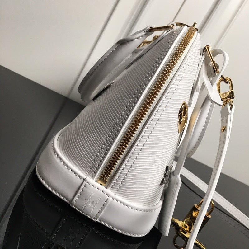 Louis Vuitton Luxury Bags 1972