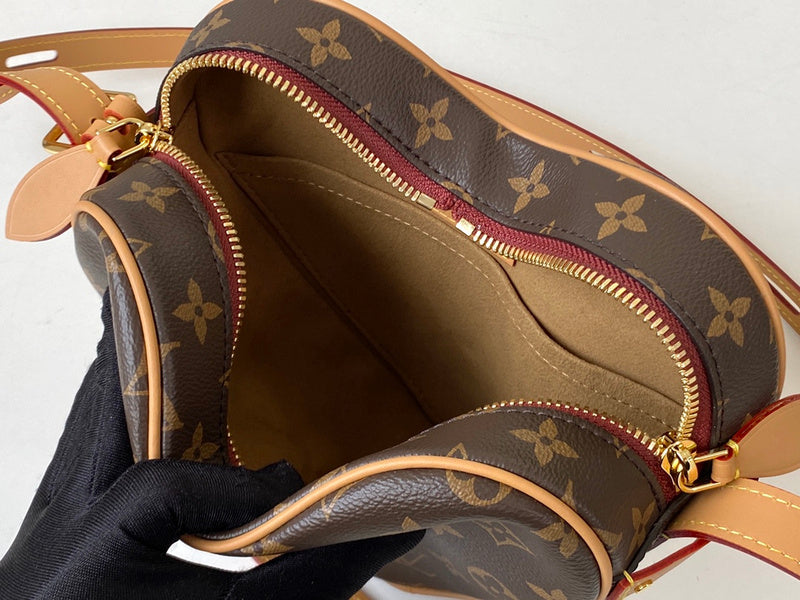 Louis Vuitton Luxury Bags 2596