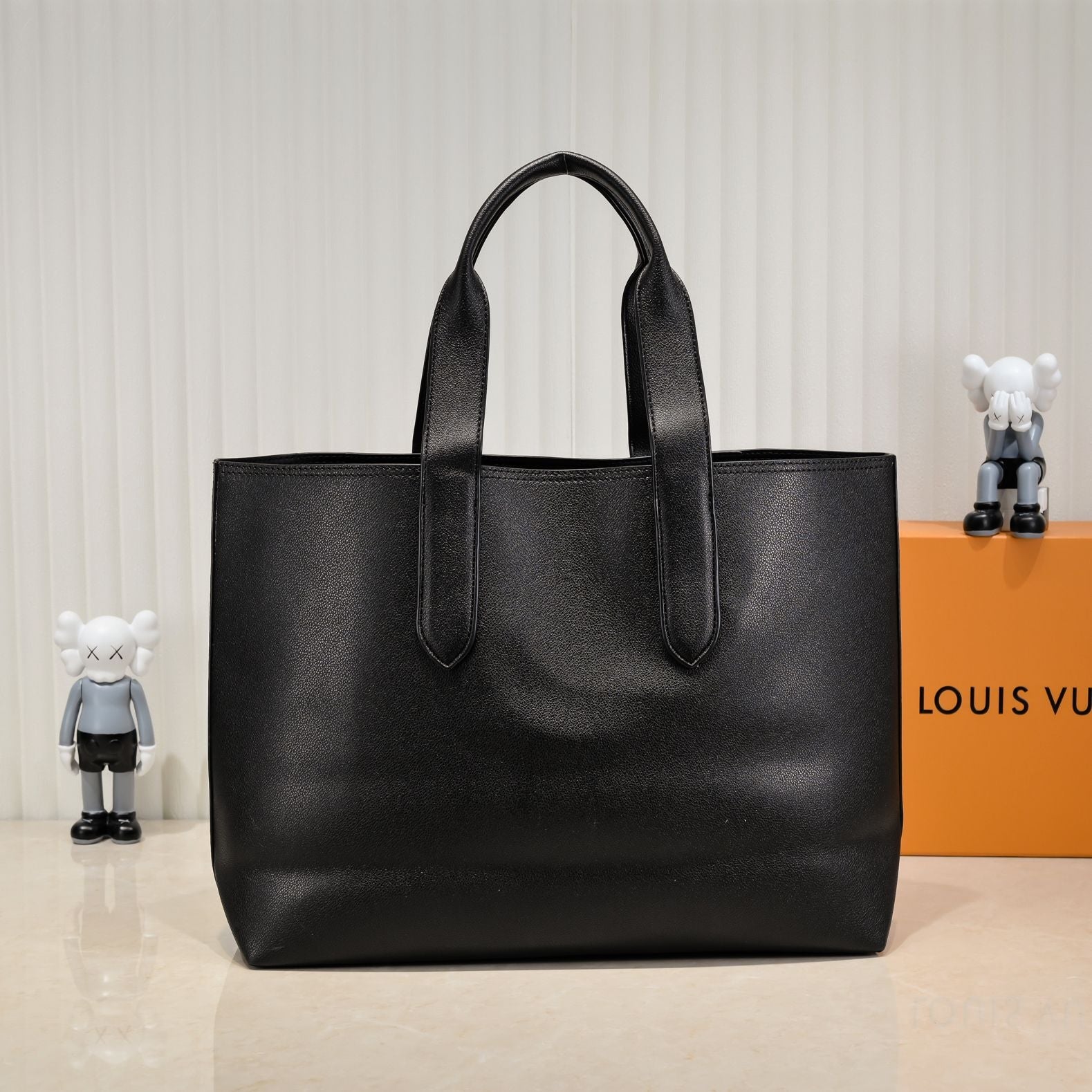 Luxury Bags Louis Vuitton  803