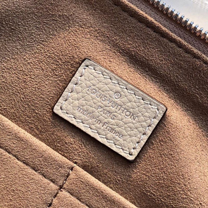 Louis Vuitton Luxury Bags 2610