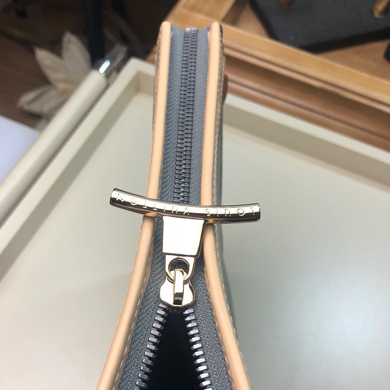Louis Vuitton Luxury Bags 2328