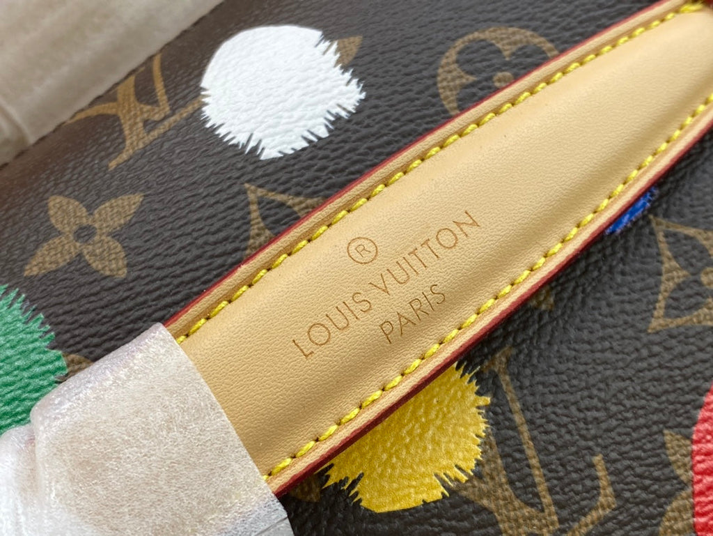 Luxury Bags Louis Vuitton  830