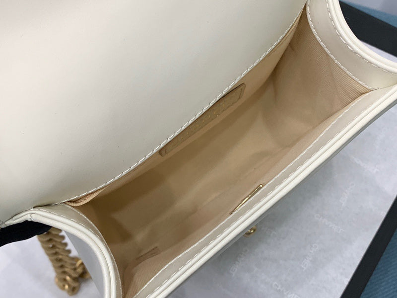 aura-bags - Chanel Bags - 7644