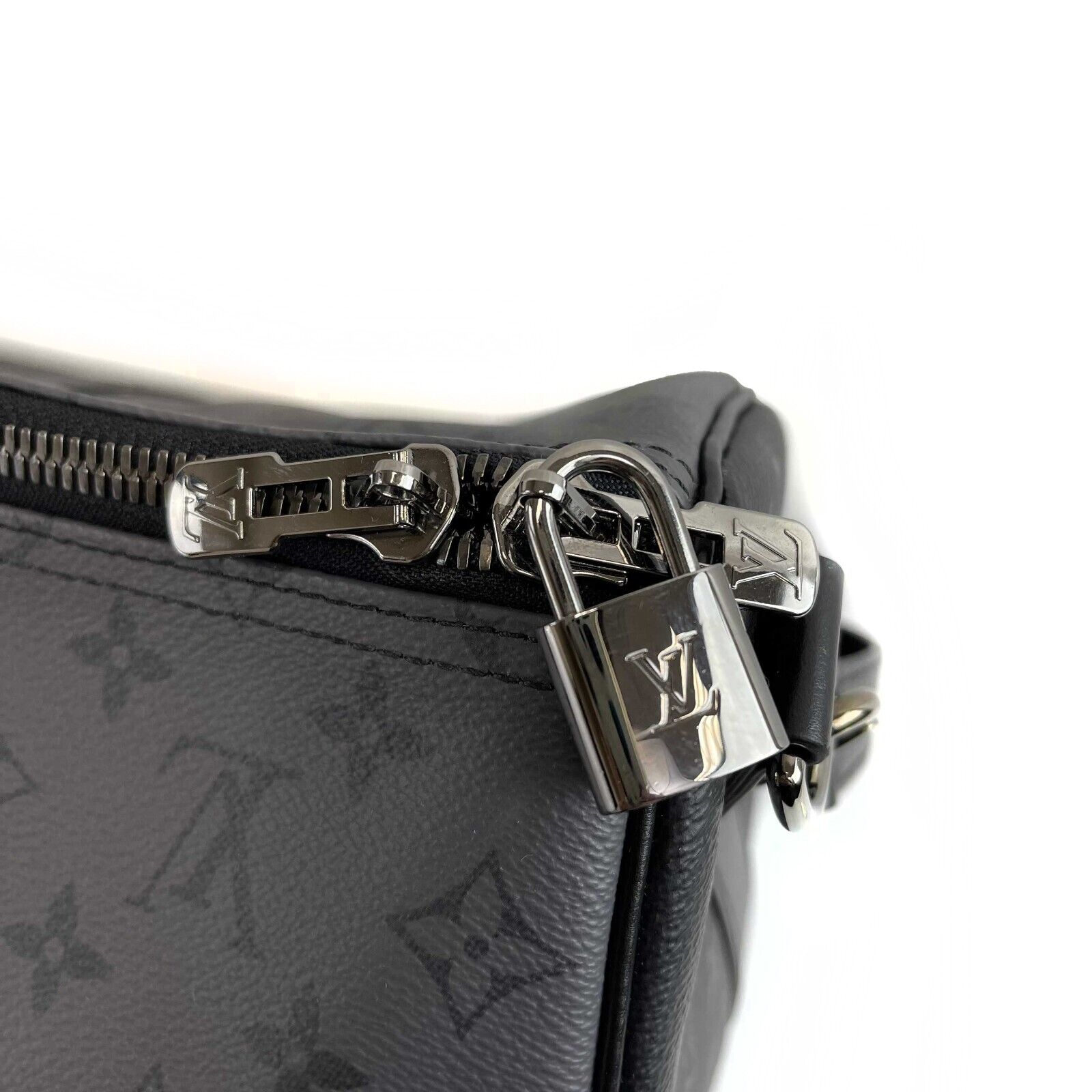 LOUIS VUITTON Keepall Bandouliere 50 Reverse Monogram Eclipse Black Handbag