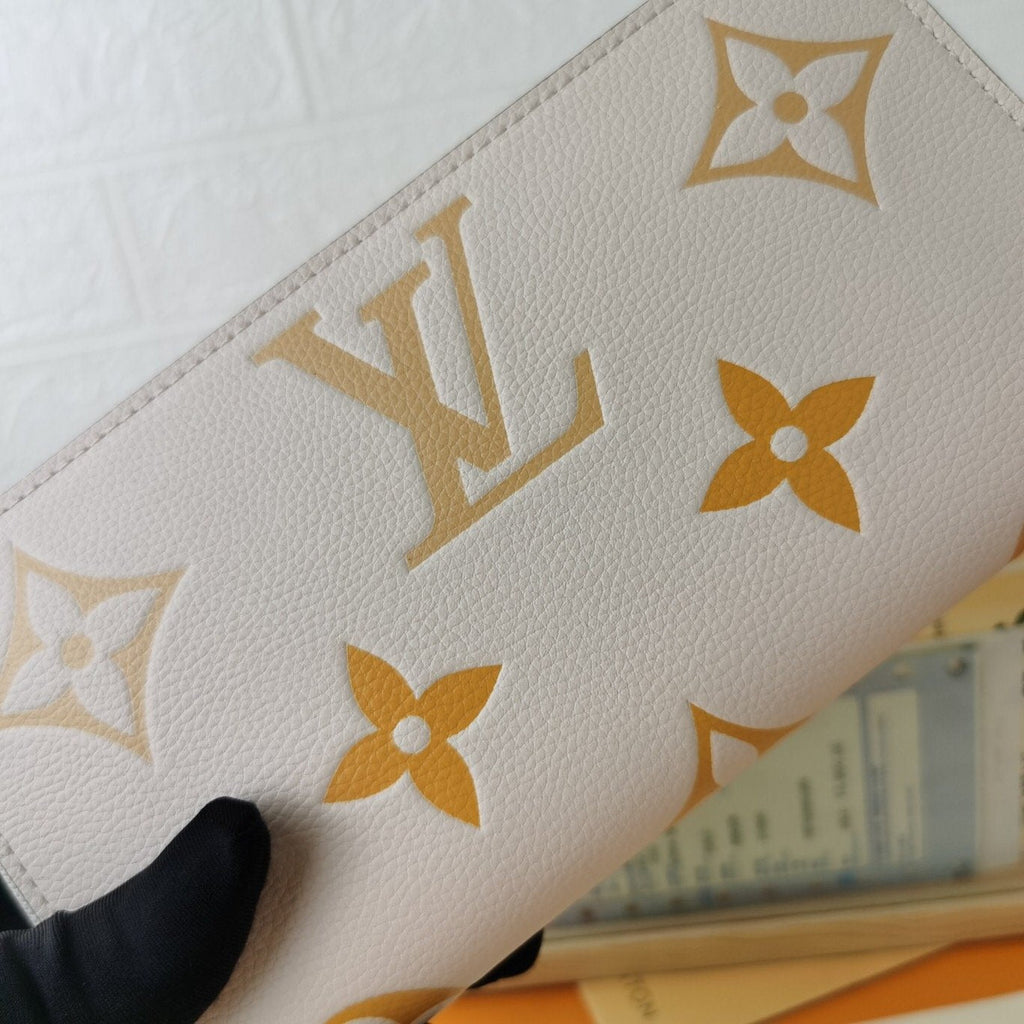 Designer Wallet louis vuitton 107