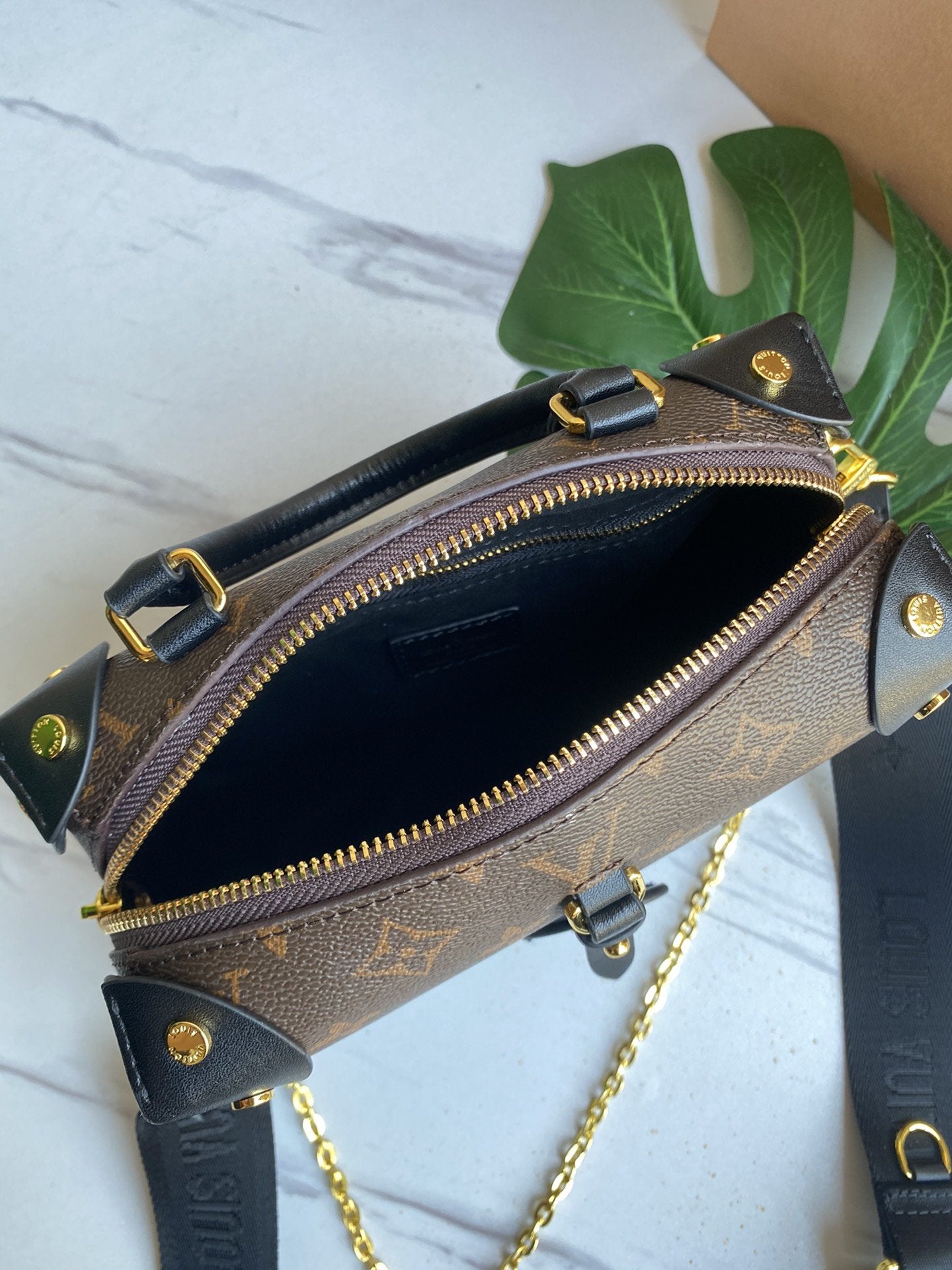 Designer Handbags louis vuitton 107