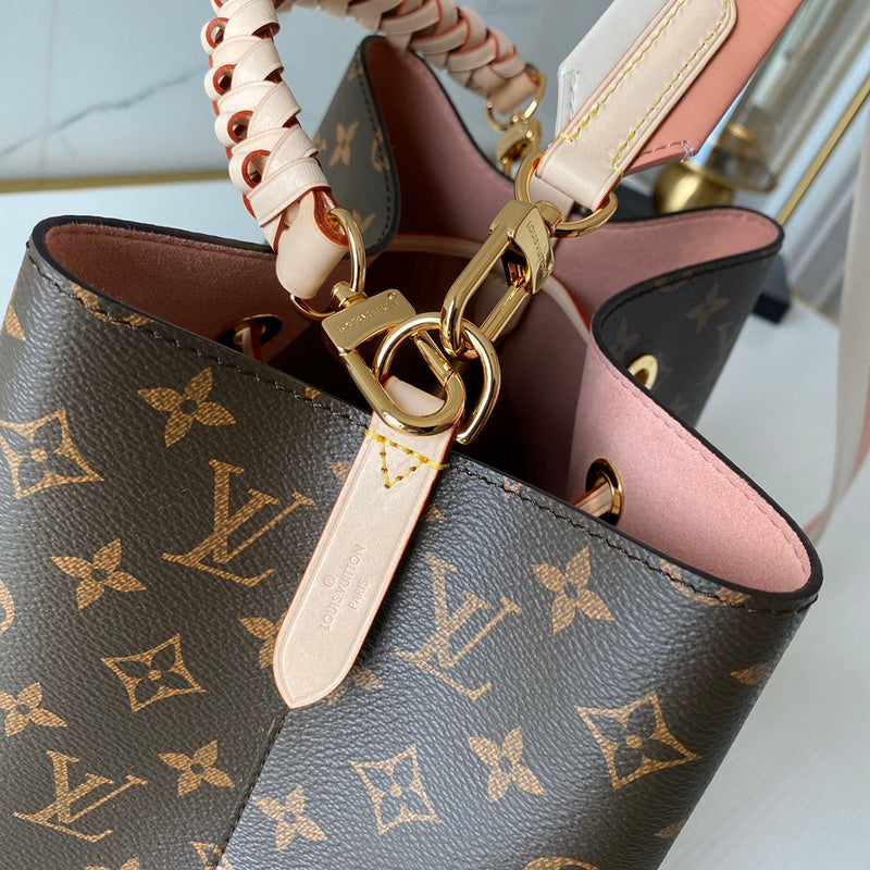 Louis Vuitton Luxury Bags 2696