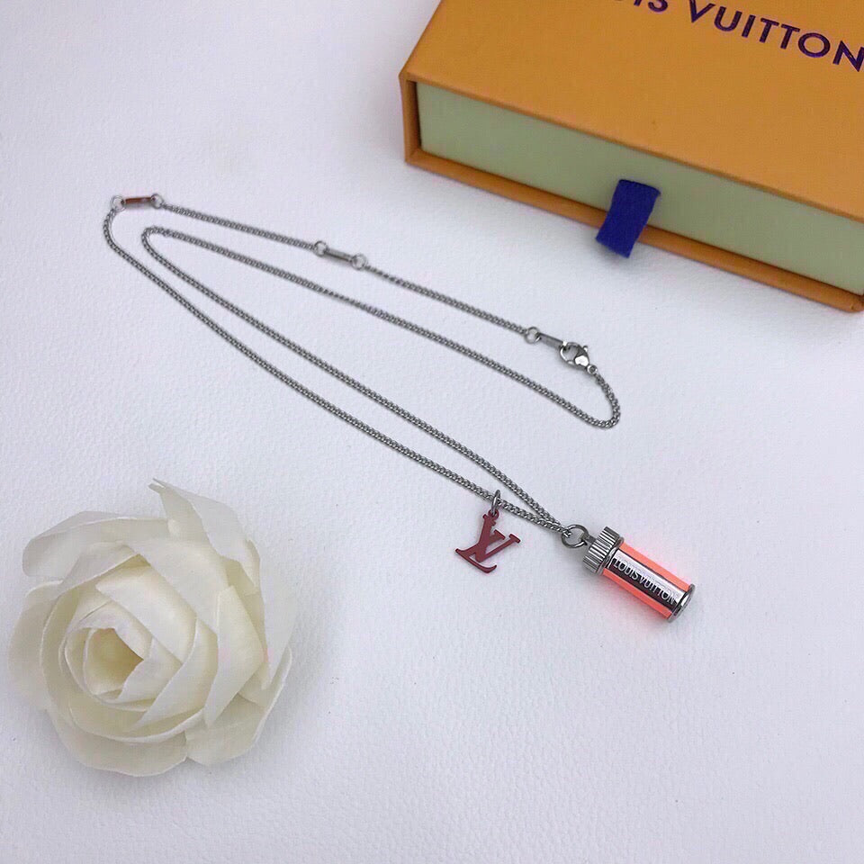 BG - Holiday Necklace louis vuitton004