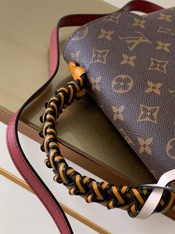 Louis Vuitton Luxury Bags 2640