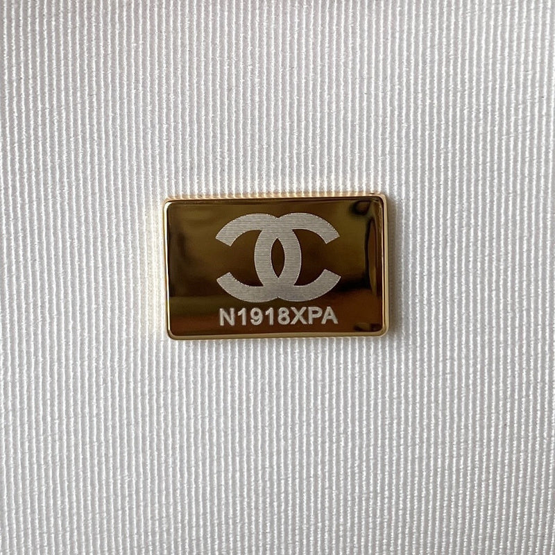 aura-bags - Chanel Bags - 7541