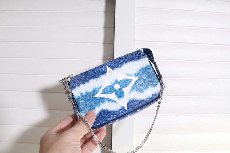 Louis Vuitton Luxury Bags 2776