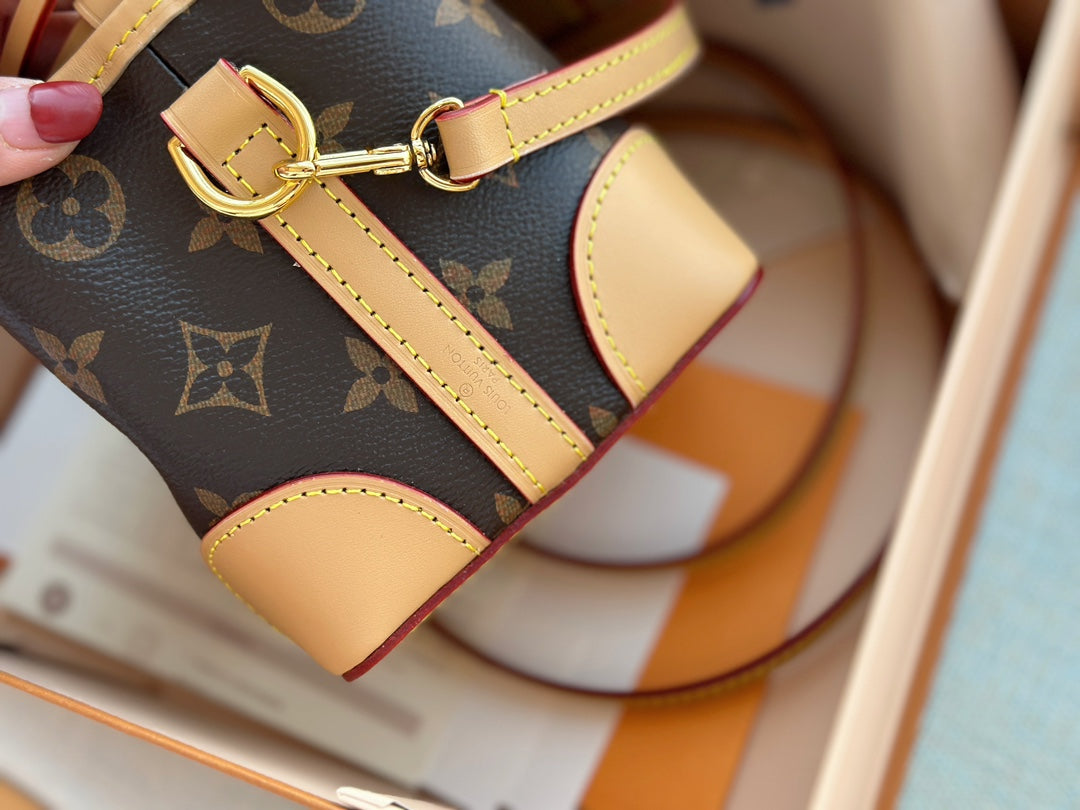 Luxury Bags Louis Vuitton  727