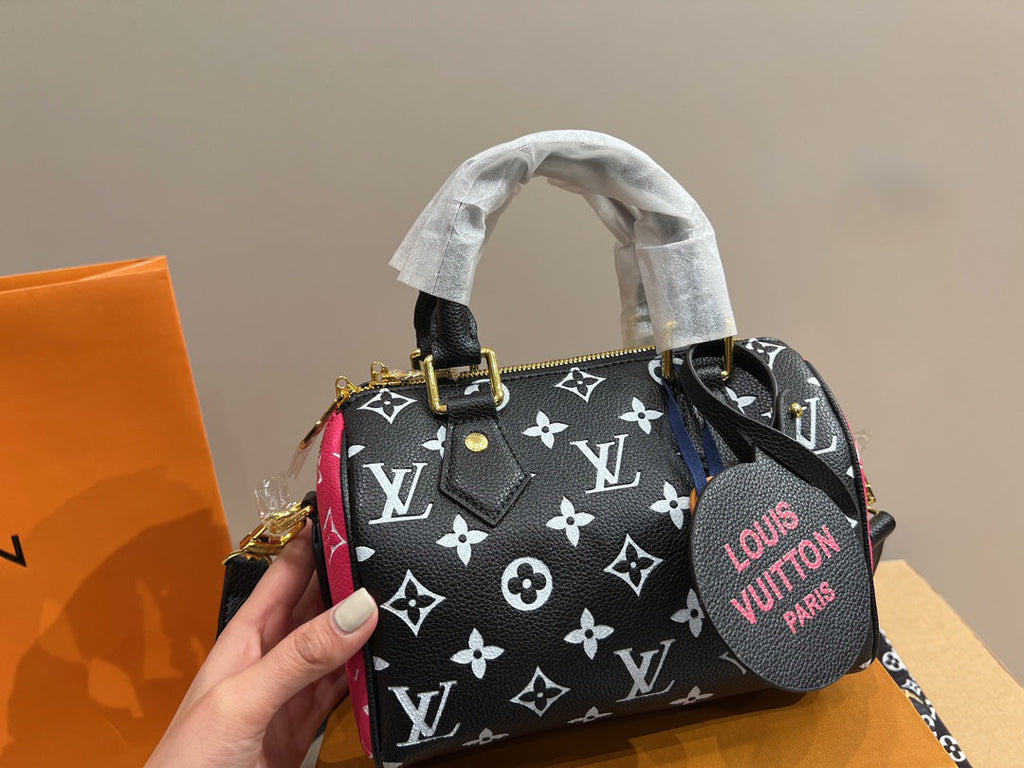 Luxury Bags Louis Vuitton  732