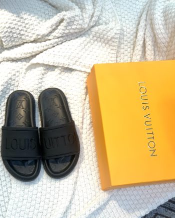 louis vuitton Women's Pool Pillow Flat Comfort Mule Black For Women LV