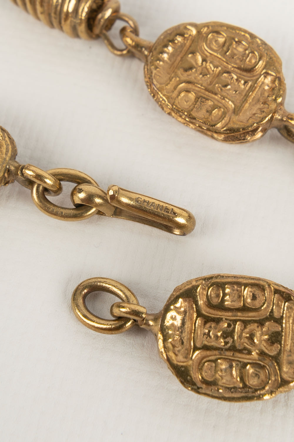 Collier "Scarab��es" Chanel
