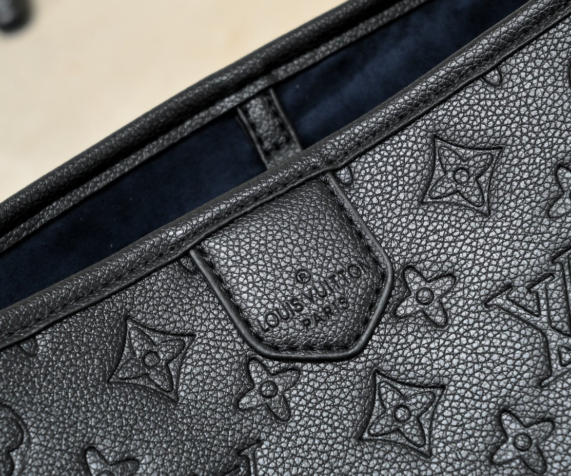 Luxury Bags Louis Vuitton  807