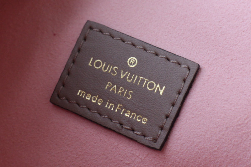 Louis Vuitton Luxury Bags 2821
