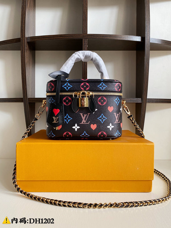 Louis Vuitton Luxury Bags 2676