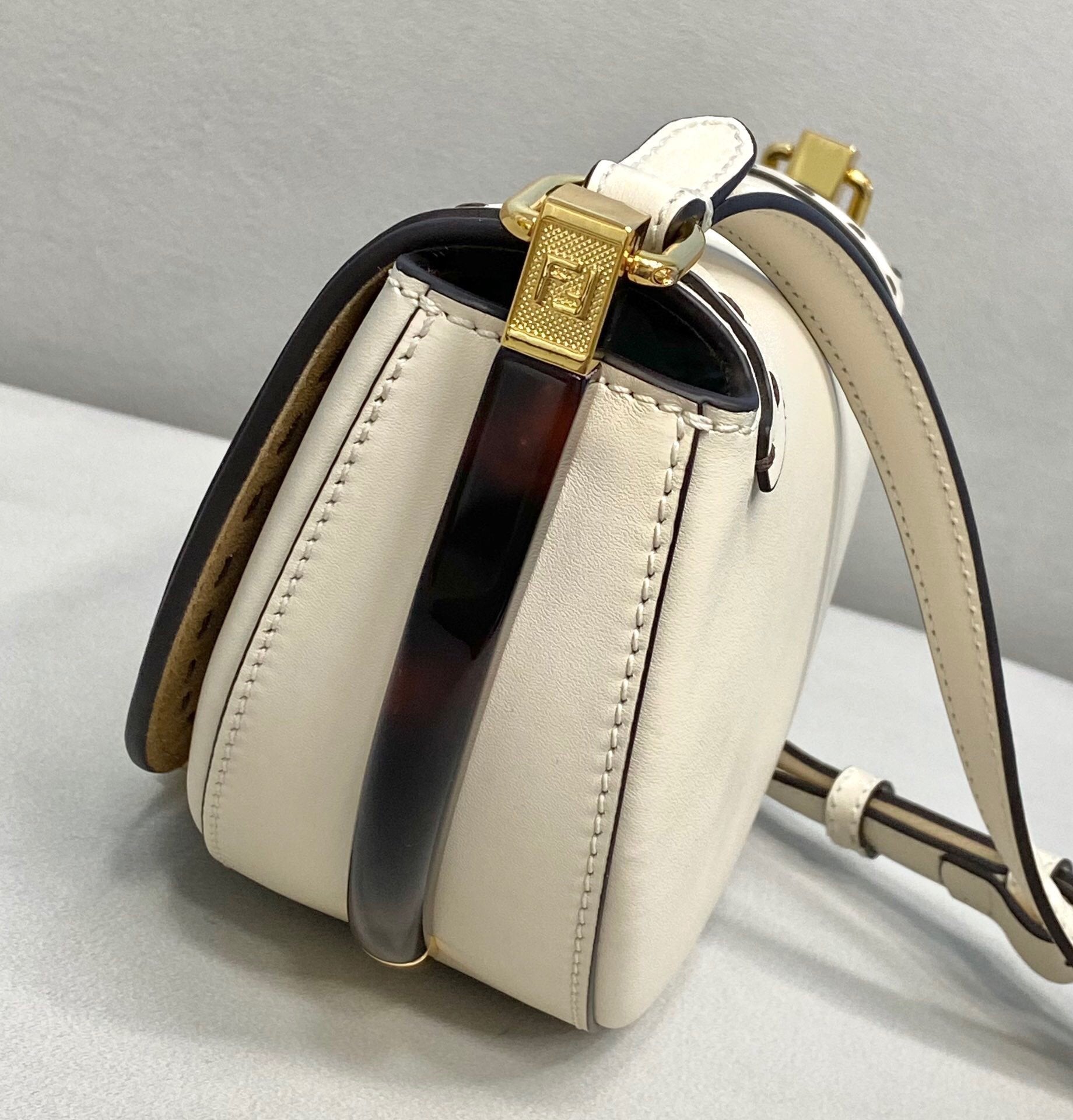 Designer Handbags Fendi 058